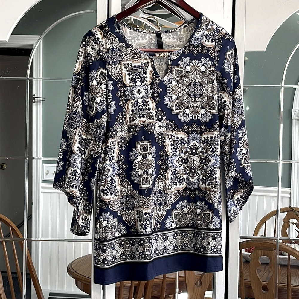 Women’s Long Blouse